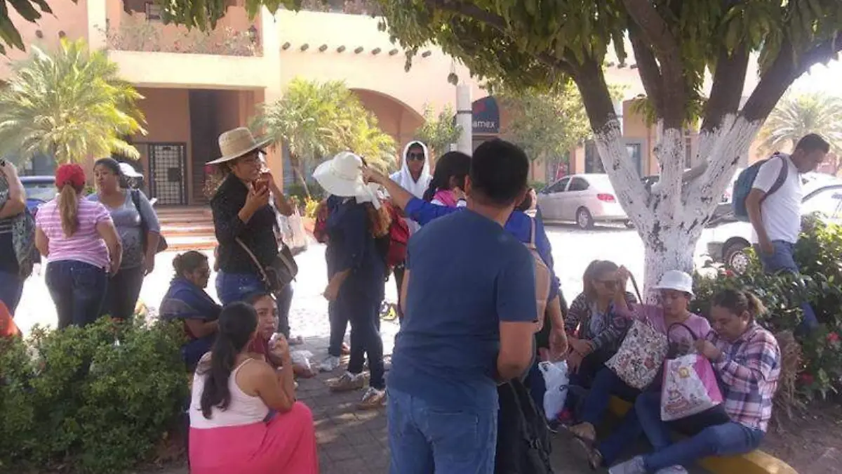 Protesta en protur de maestros